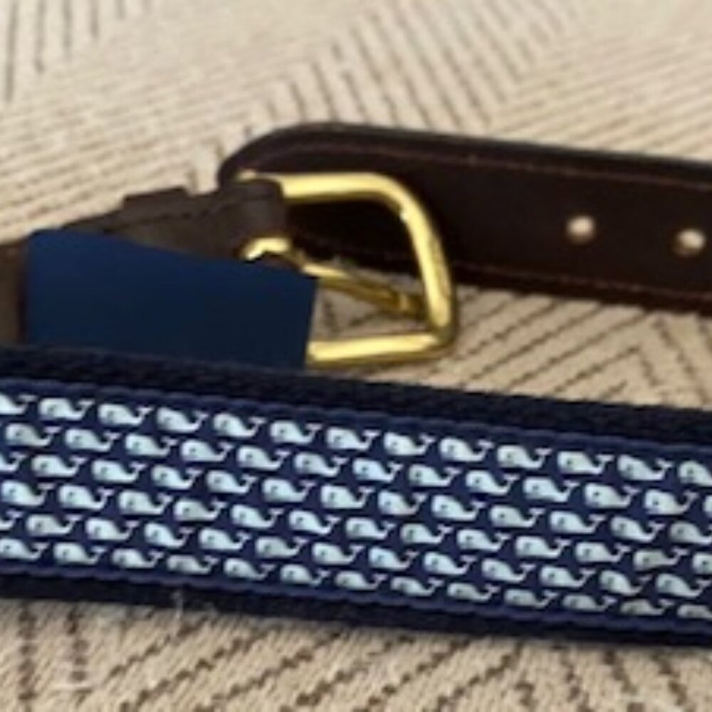 Vineyard Vines Navy Blue Whale Print Belt – Size 24